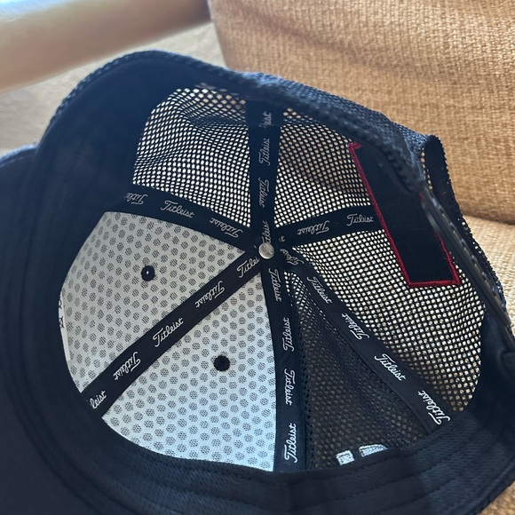 Hat - Picture 3 of 3